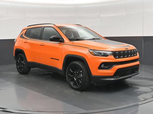New 2026 Jeep Compass Latitude AWD/4WD image 1