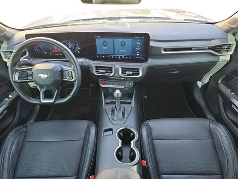 Used 2024 Ford Mustang GT Premium image 9