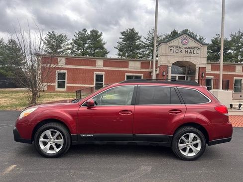 Used 2014 Subaru Outback 2.5i Limited w/ Moonroof Package image 9