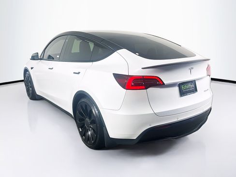 Used 2022 Tesla Model Y Performance AWD/4WD image 5
