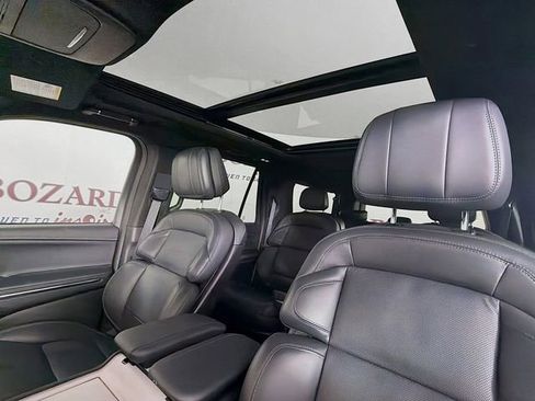 New 2025 Lincoln Navigator L Reserve w/ Jet Appearance Package AWD/4WD image 23