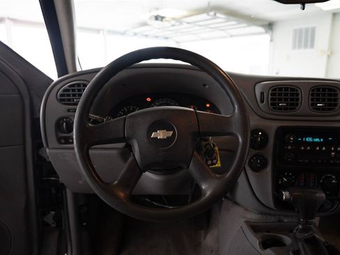 Used 2007 Chevrolet TrailBlazer LS w/ LS Preferred Equipment Group AWD/4WD image 12