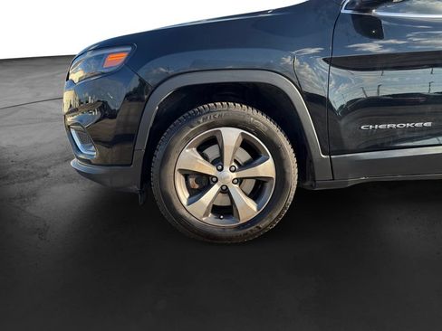 Used 2020 Jeep Cherokee Limited AWD/4WD image 25