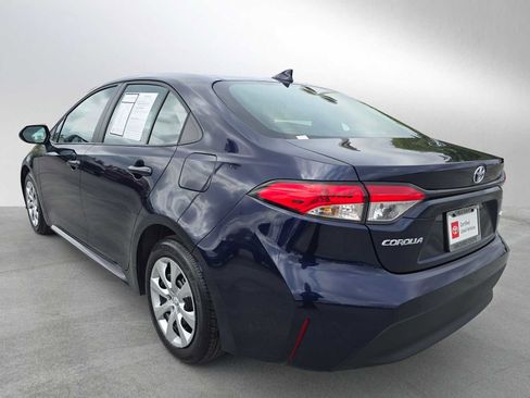 Used 2026 Toyota Corolla LE FWD image 5
