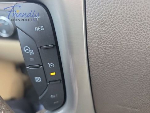 Used 2013 Chevrolet Avalanche LTZ AWD/4WD image 23