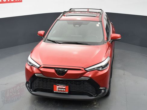 Used 2023 Toyota Corolla Cross XSE w/ Convenience Package image 26