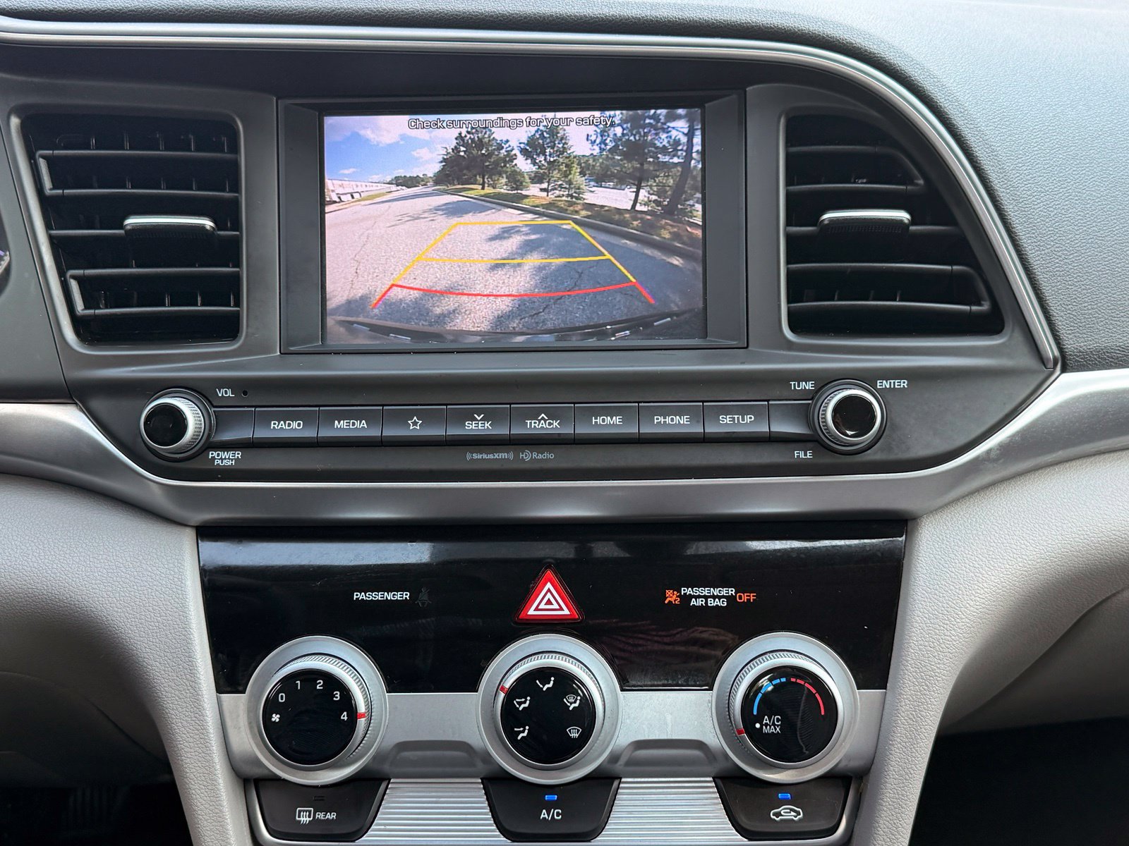Used 2019 Hyundai Elantra SEL FWD image 30