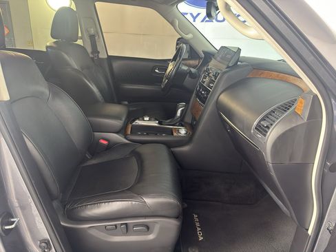 Used 2021 Nissan Armada SL w/ Captain's Chairs Package AWD/4WD image 41
