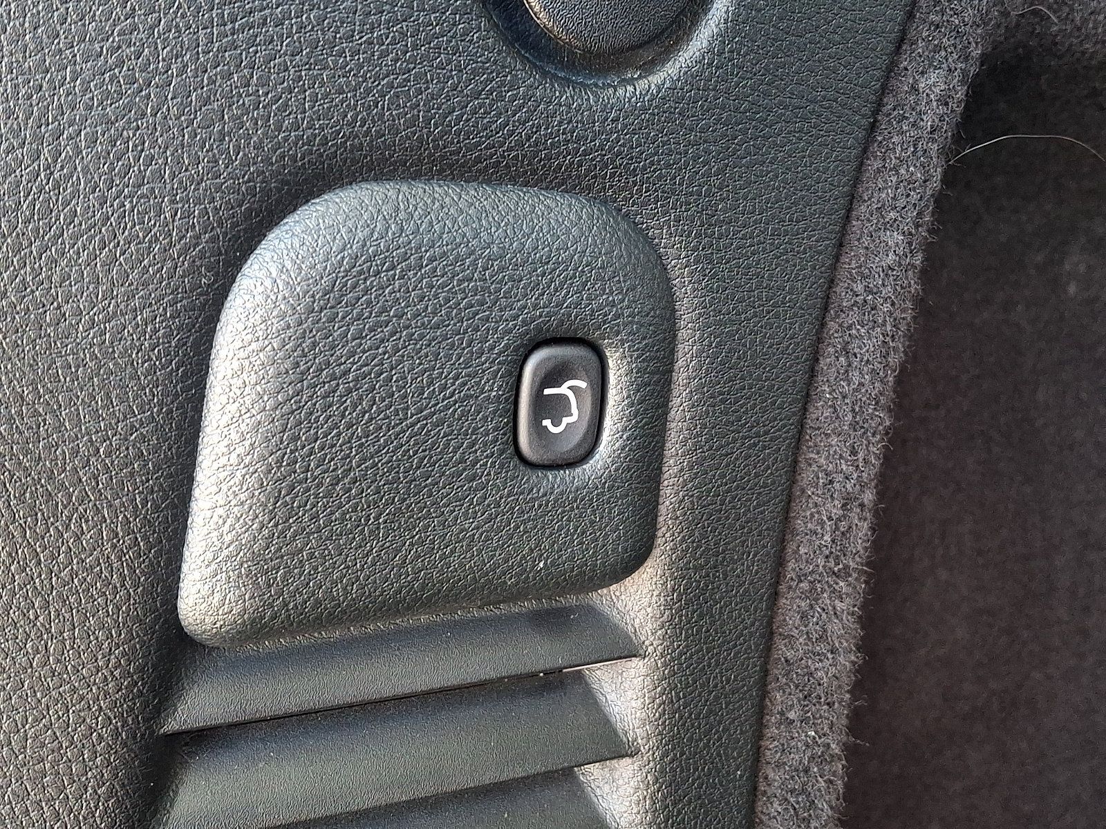 Used 2023 Dodge Durango GT AWD/4WD image 35