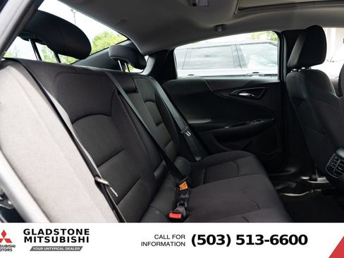 Used 2024 Chevrolet Malibu LT FWD image 23