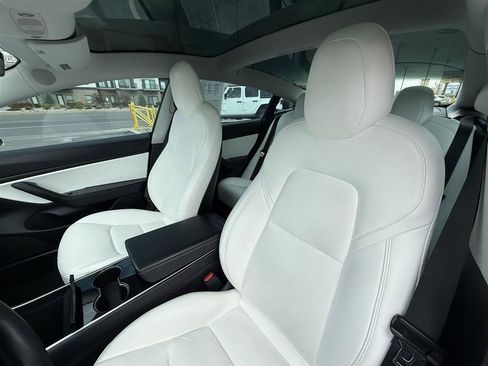 Used 2019 Tesla Model 3 Performance AWD/4WD image 14