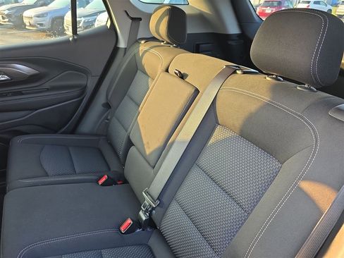 Used 2023 GMC Terrain SLE w/ Driver Convenience Package image 22