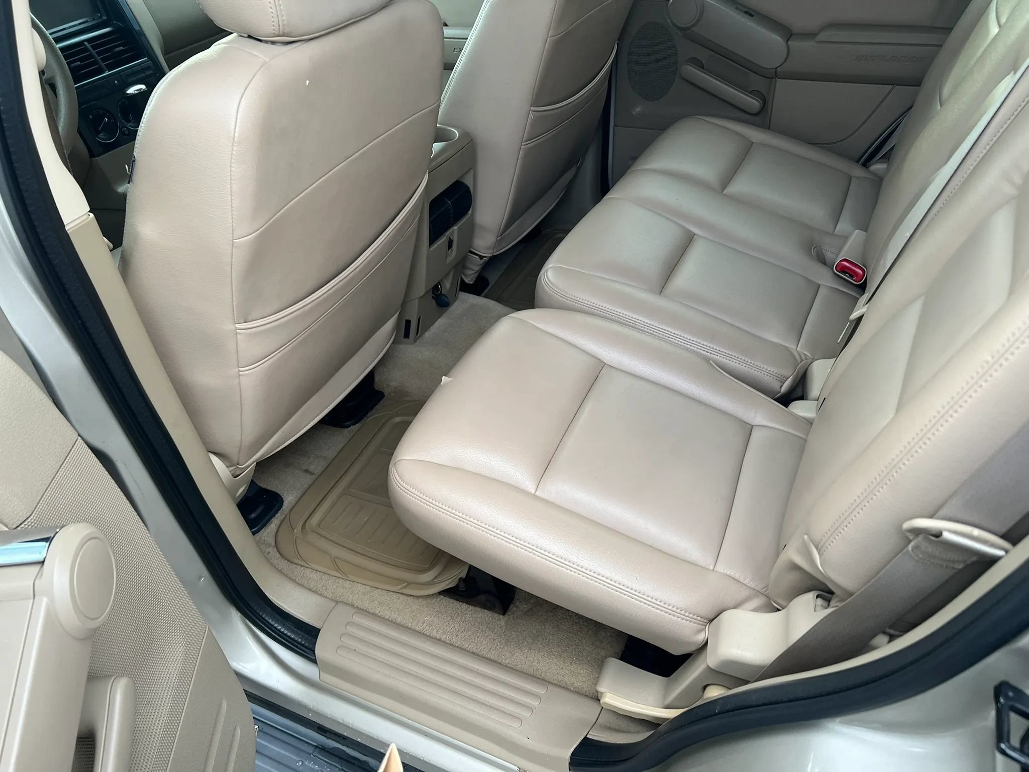 Used 2007 Ford Explorer XLT RWD image 13