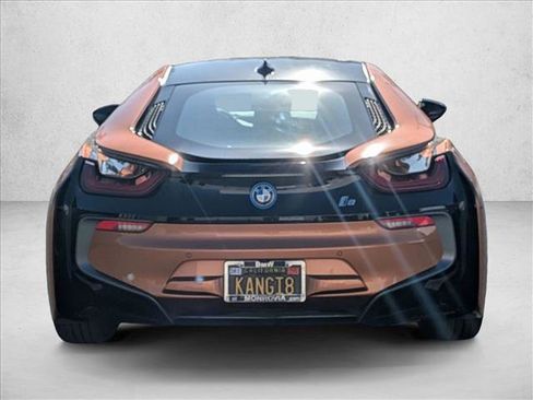 Used 2019 BMW i8 Coupe image 6