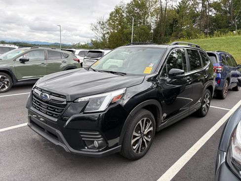 Certified 2023 Subaru Forester Limited AWD/4WD image 3