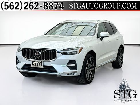 Used 2023 Volvo XC60 B5 Ultimate w/ Climate Package FWD image 1