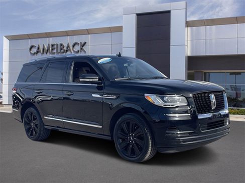 Certified 2023 Lincoln Navigator Reserve image 8