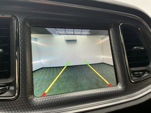 Used 2016 Dodge Challenger SRT Hellcat image 5