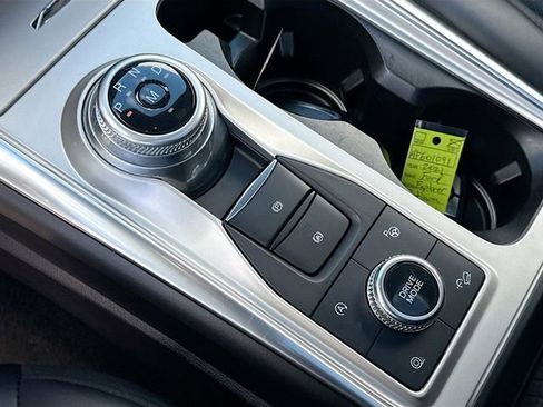 Certified 2021 Ford Explorer Platinum w/ Equipment Group 601A image 19