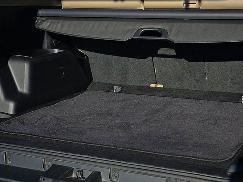 Used 2021 Toyota 4Runner Limited image 8