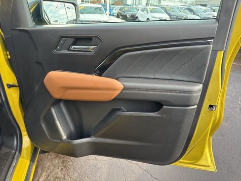 Used 2023 GMC Canyon AT4 w/ AT4 Premium Package image 27