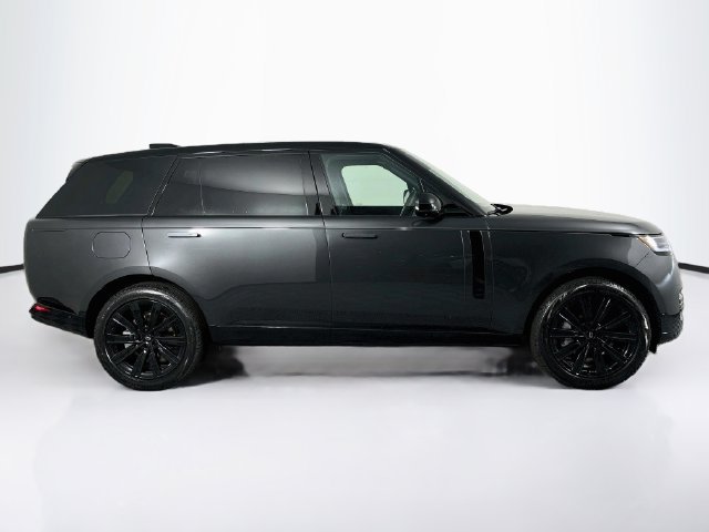 New 2027 Land Rover Range Rover Long Wheelbase SE AWD/4WD image 4