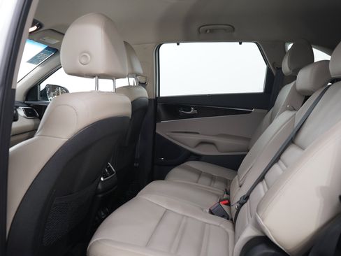 Used 2019 Kia Sorento EX w/ EX Premium Package AWD/4WD image 21
