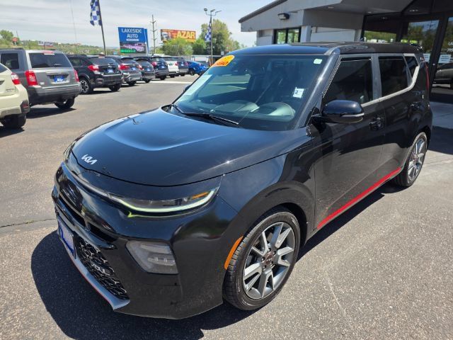 Used 2022 Kia Soul Turbo FWD image 2