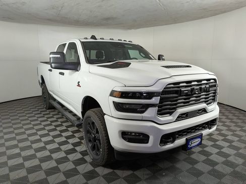 New 2026 RAM 2500 Tradesman AWD/4WD image 5