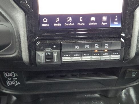 New 2026 RAM 2500 Tradesman AWD/4WD image 16