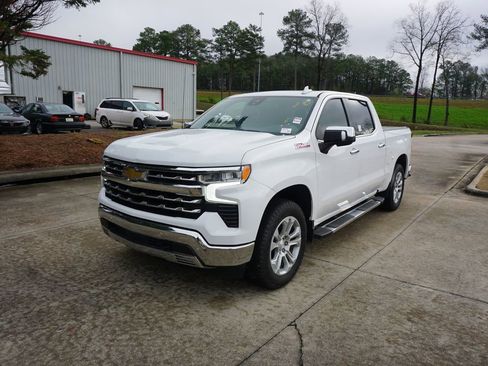 Used 2022 Chevrolet Silverado 1500 LTZ image 24