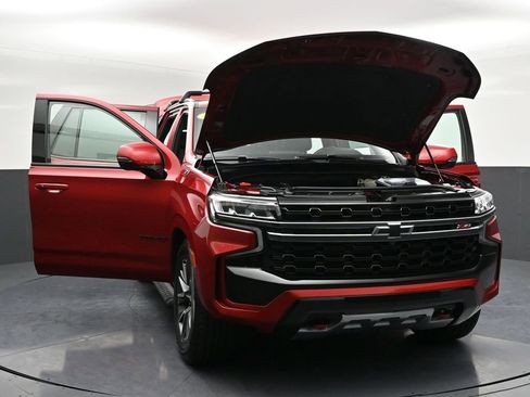 Used 2021 Chevrolet Tahoe Z71 w/ Z71 Off-Road Package image 40