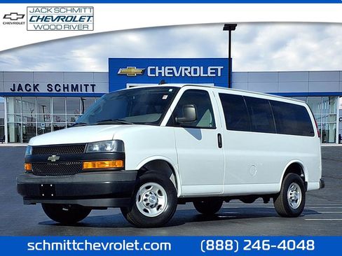 Used 2019 Chevrolet Express 3500 LS image 1