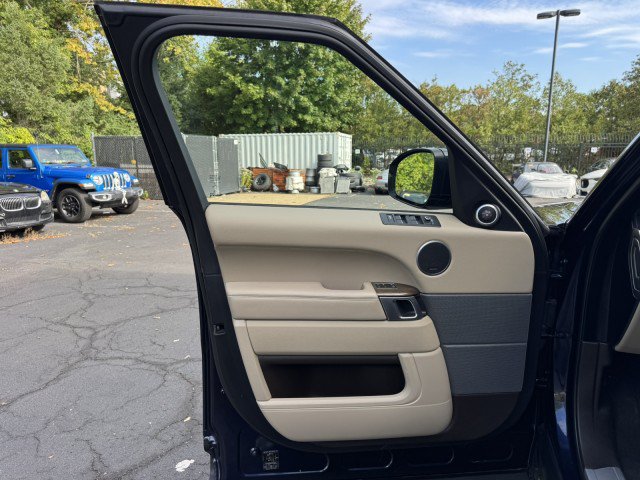 Used 2016 Land Rover Range Rover Sport HSE AWD/4WD image 19