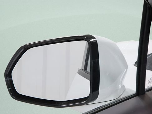 Used 2025 Chevrolet Blazer LT image 22