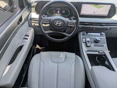 Used 2024 Hyundai Palisade SEL FWD image 17