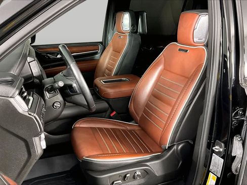 Certified 2023 GMC Yukon XL Denali Ultimate AWD/4WD image 8