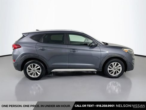 Used 2018 Hyundai Tucson SEL FWD image 4