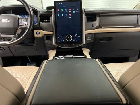 Used 2022 Ford Expedition Max Platinum AWD/4WD image 51