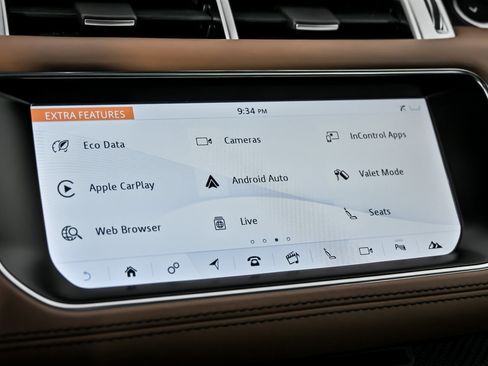 Used 2017 Land Rover Range Rover Sport SVR image 36