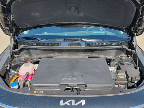 New 2026 Kia Niro Wave w/ Wave Preserve Package FWD image 14
