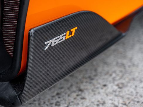 Used 2022 McLaren 765LT RWD image 16
