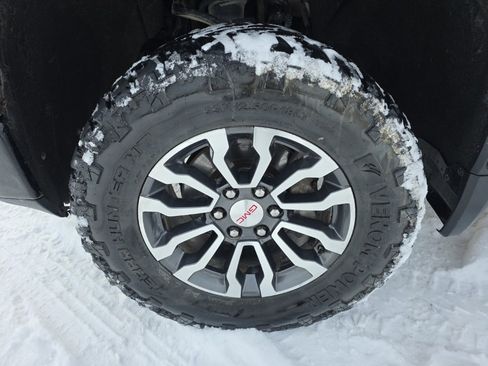 Used 2019 GMC Sierra 1500 AT4 w/ Technology Package image 10