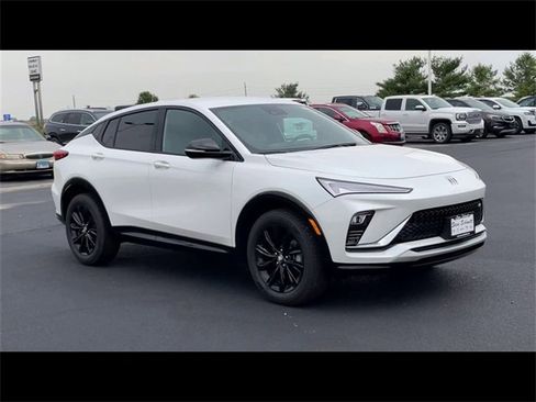 Used 2024 Buick Envista Sport Touring w/ Convenience I Package image 2