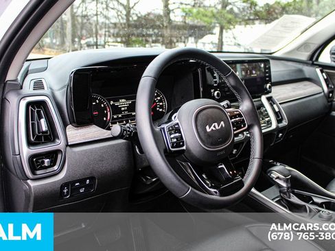 Used 2023 Kia Sorento EX image 34