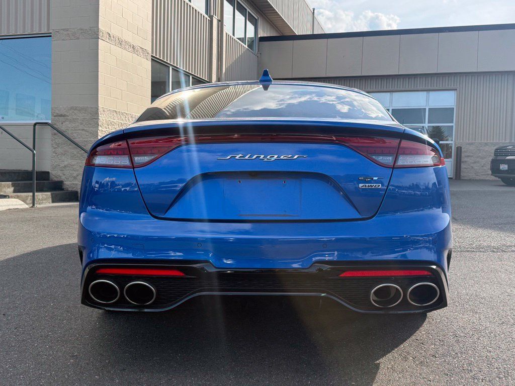 Used 2022 Kia Stinger GT1 AWD/4WD image 4
