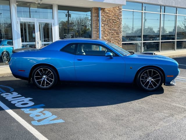 Used 2016 Dodge Challenger R/T Scat Pack RWD image 22