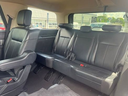 Used 2024 Ford Expedition XLT AWD/4WD image 10