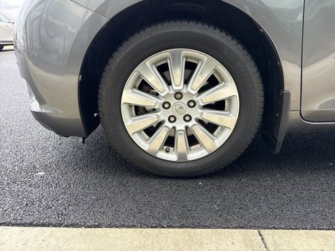 Used 2015 Toyota Sienna Limited Premium image 8