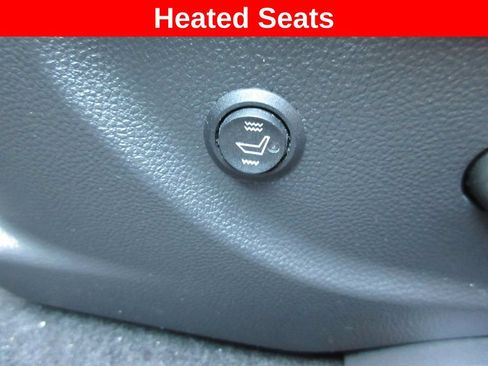 Certified 2022 Buick Encore Preferred w/ Safety Package AWD/4WD image 17